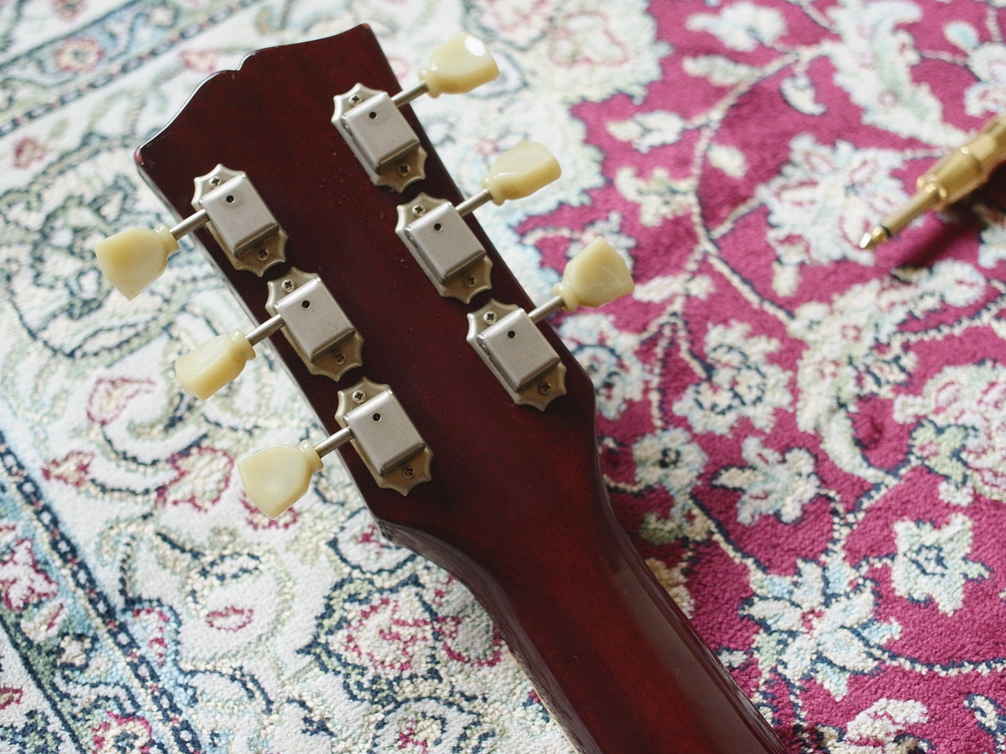 1992 Burny LG-75GR in Honey Burst/Appetite Amber (Guns ‘n’ Roses Slash Model)